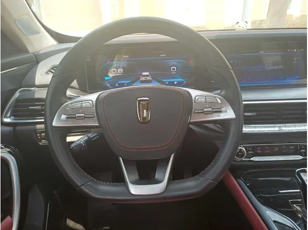 Car image 17