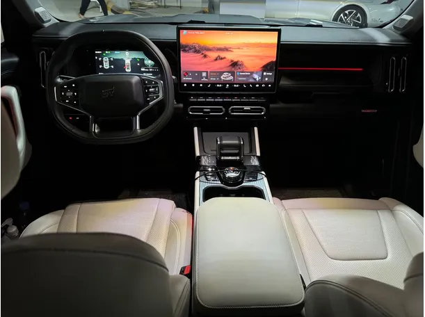 Car image 17