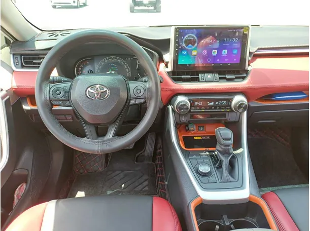 Car image 17