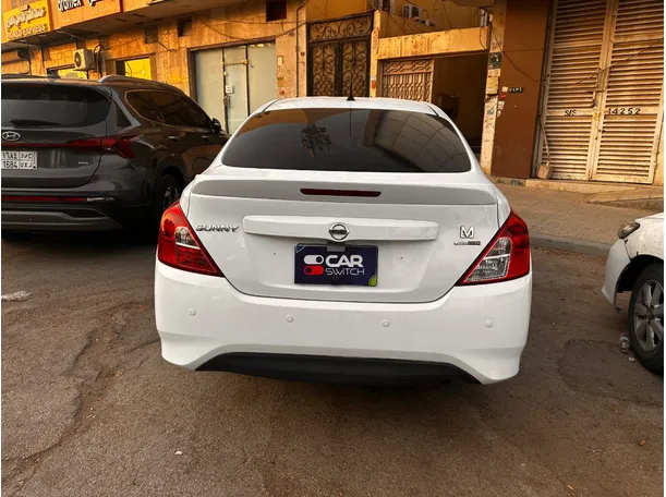Car image 6