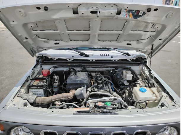 Car image 30