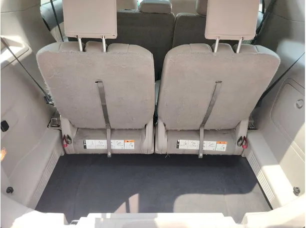 Car image 37
