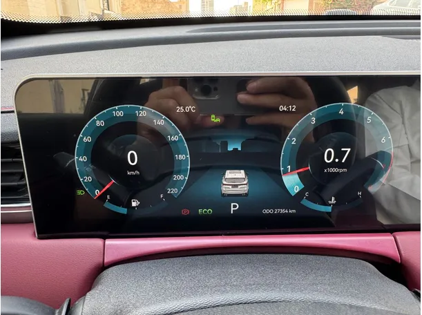Car image 17