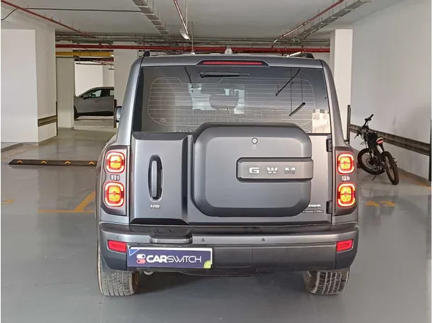 Car image 6
