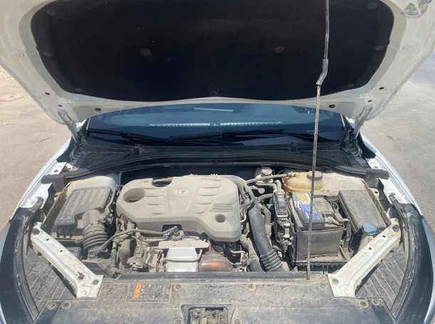 Car image 26
