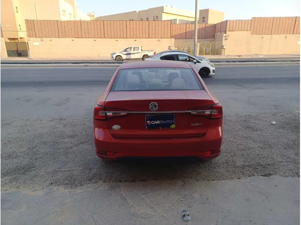 Car image 6
