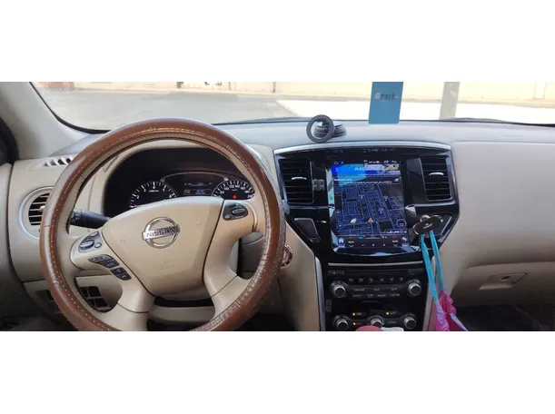 Car image 16