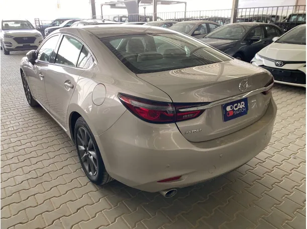 Car image 7