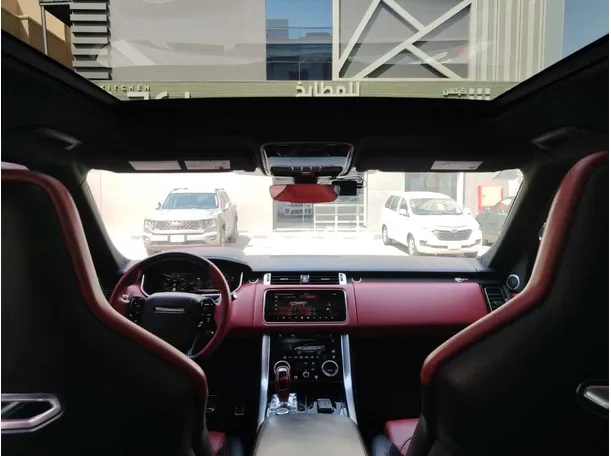 Car image 20