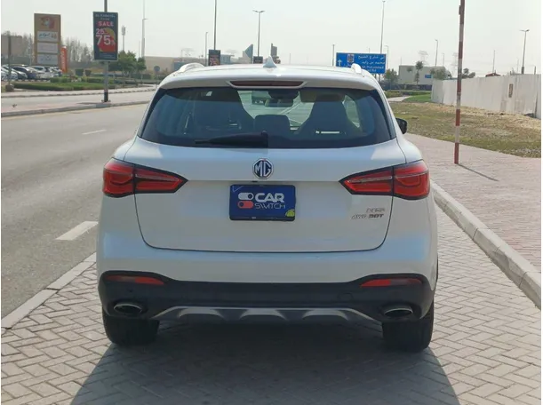 Car image 6