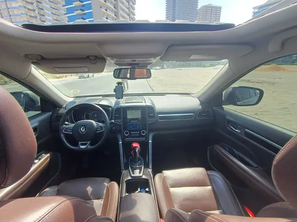 Car image 16