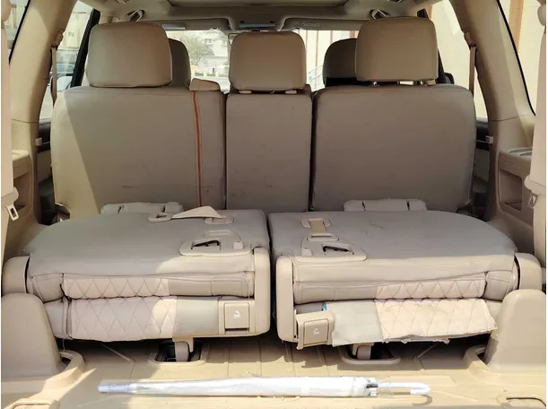 Car image 28