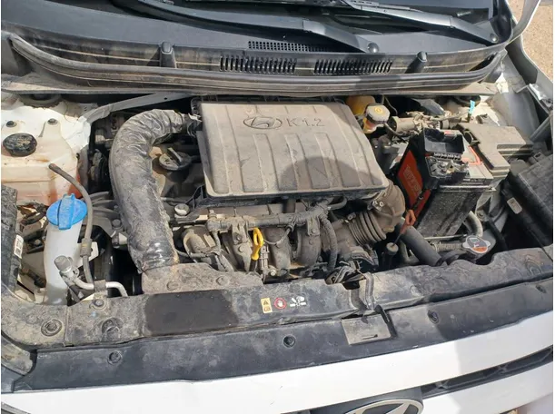 Car image 21