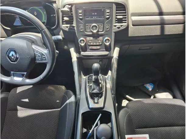 Car image 14