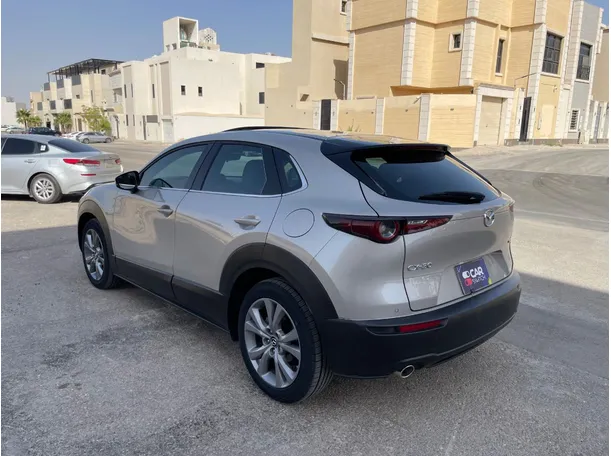 Car image 7