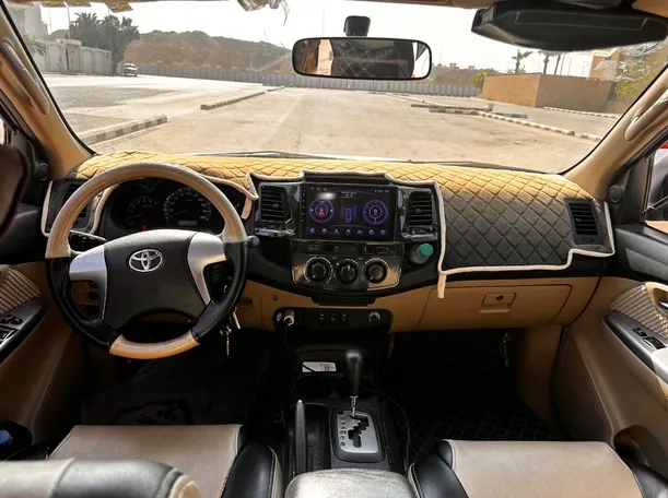 Car image 17