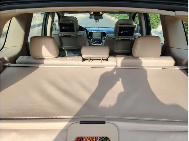 Car image 33