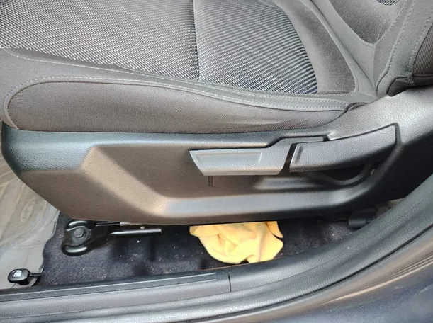 Car image 41