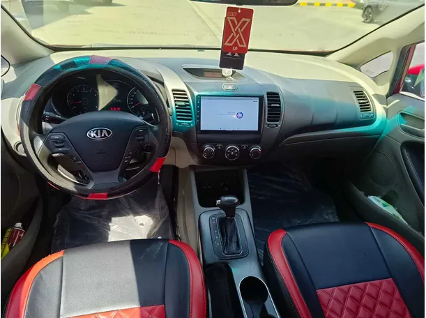 Car image 18