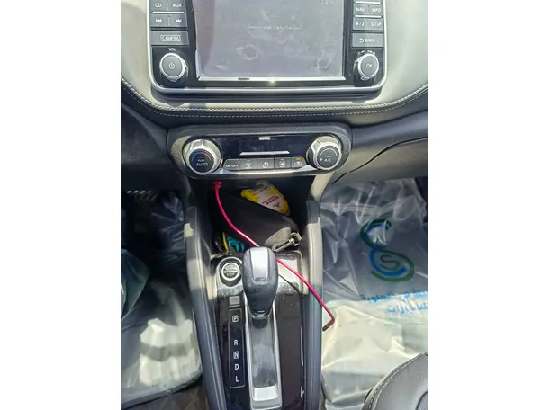 Car image 22