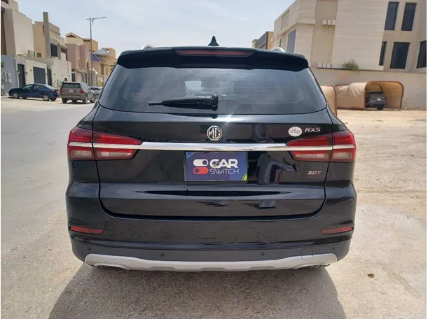 Car image 6