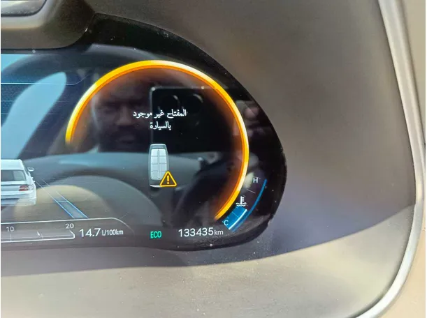 Car image 30