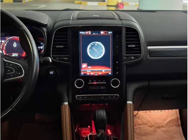 Car image 17