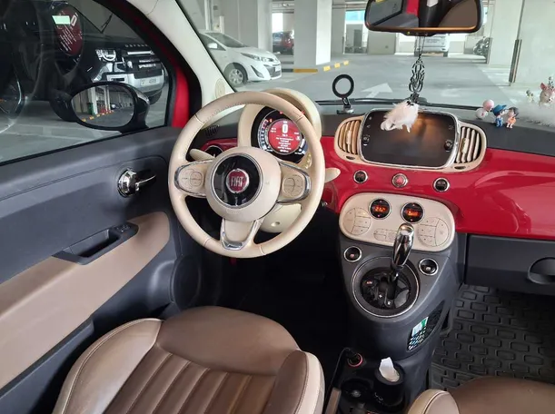 Car image 16