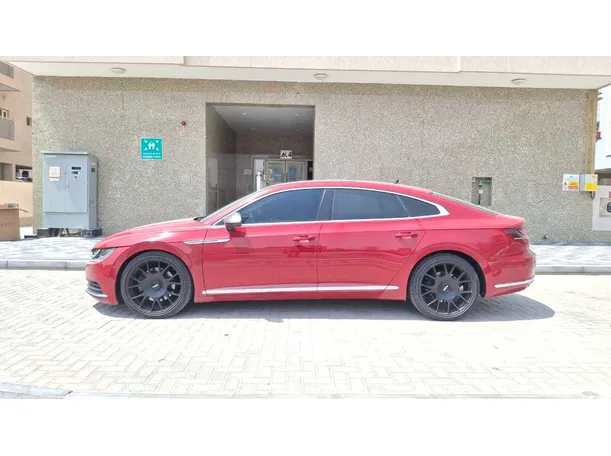 Car image 8