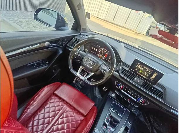 Car image 32