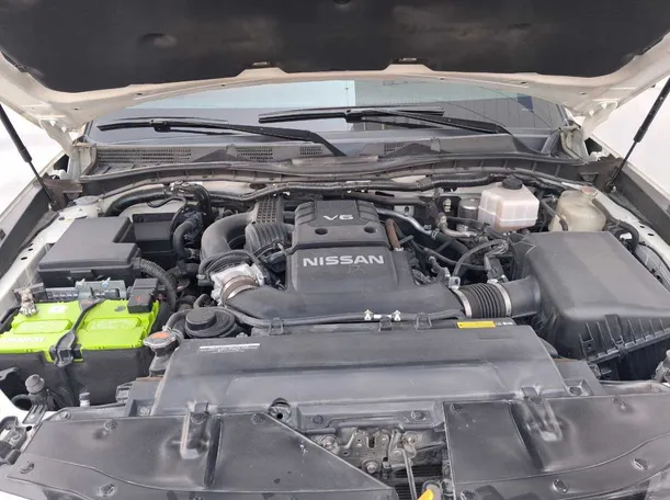 Car image 19