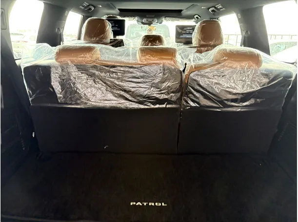 Car image 23