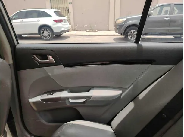 Car image 39