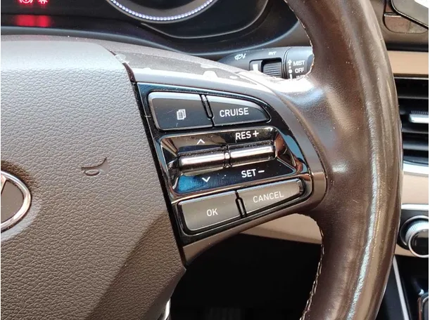 Car image 34