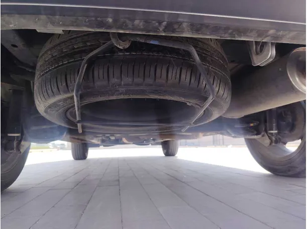 Car image 10