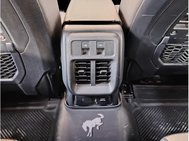 Car image 35