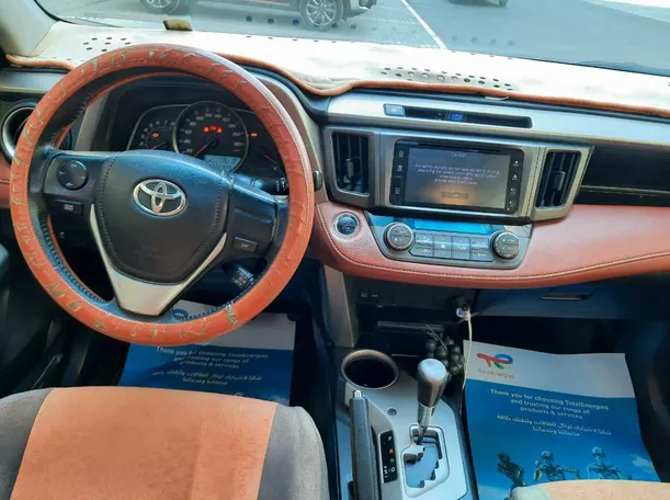 Car image 17