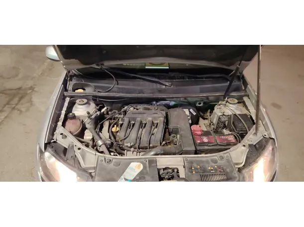 Car image 24