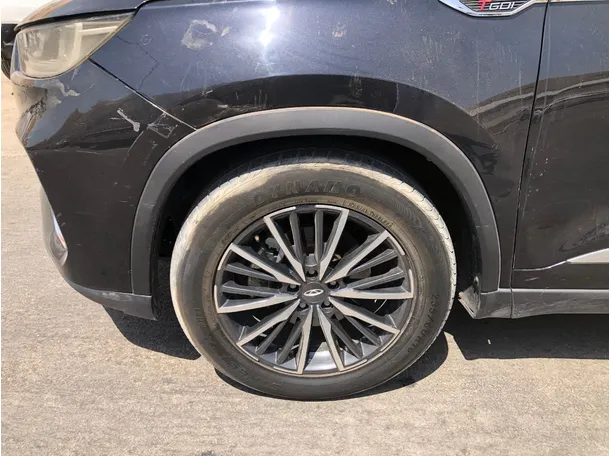 Car image 10