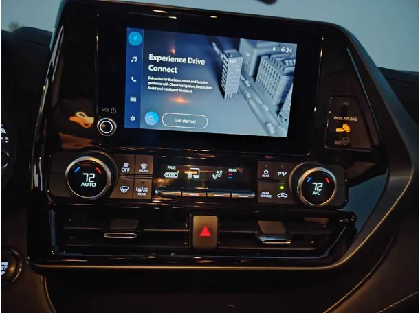 Car image 28