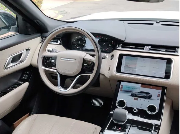 Car image 21