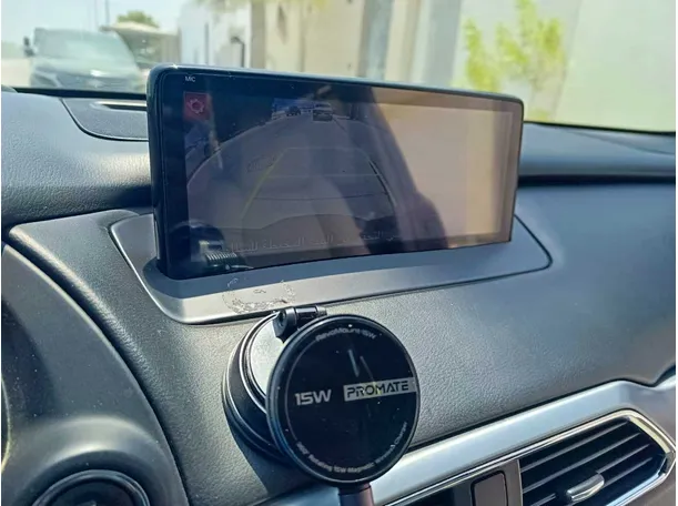 Car image 25