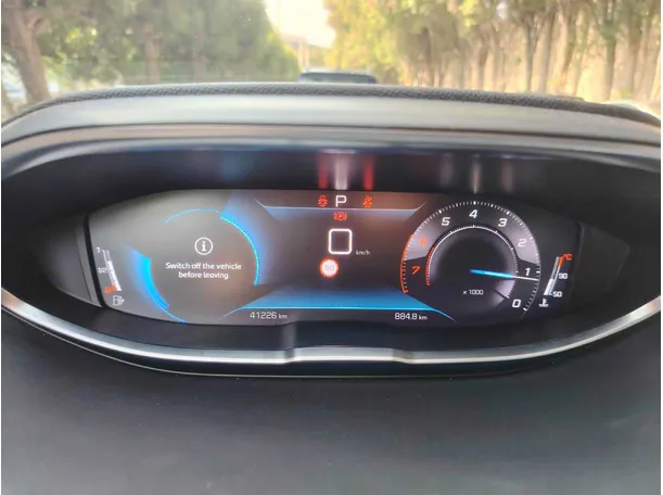 Car image 27