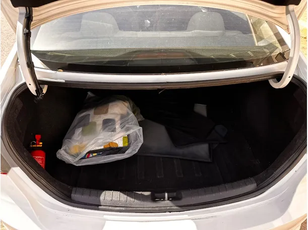 Car image 22
