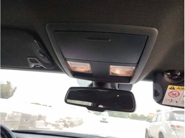 Car image 34