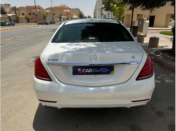 Car image 5