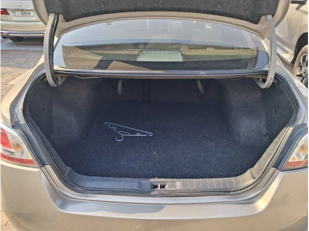 Car image 21