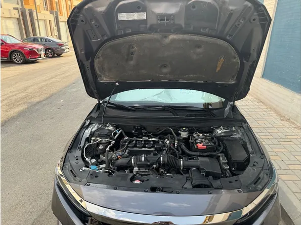 Car image 23