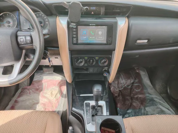 Car image 20