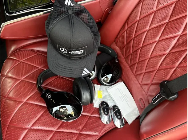 Car image 32